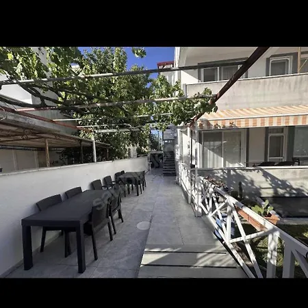 Apartment Detached 3 1 House - 10 Minutes To The Sea *